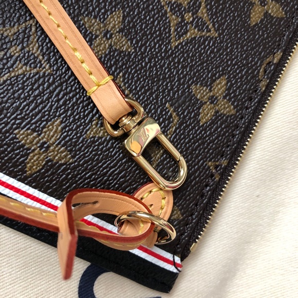 Louis Vuitton GAME ON Neverfull MM With Pouch - Picture 12 of 15